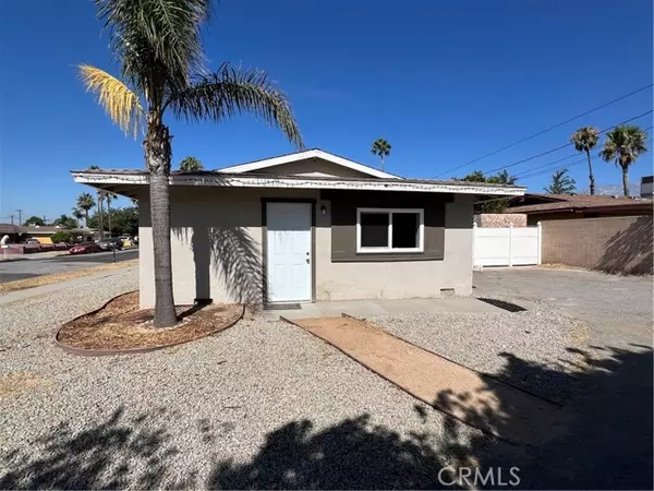 16164 Dianthus Avenue #B, Fontana, CA 92335