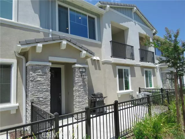 Fontana, CA 92336,16621 Wyndham Lane #9