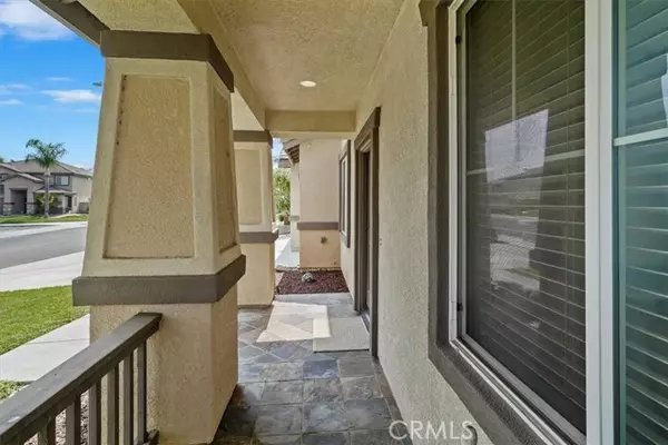 Eastvale, CA 91752,6657 Moonriver Street