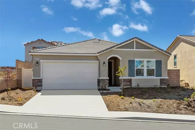 45141 Kingbird Lane, Lake Elsinore, CA 92532