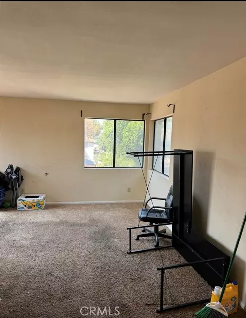 Riverside, CA 92507,1333 Massachusetts Avenue #201