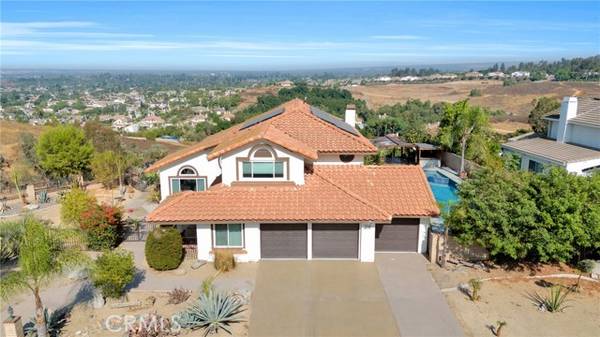 16730 Lake Knoll, Riverside, CA 92503