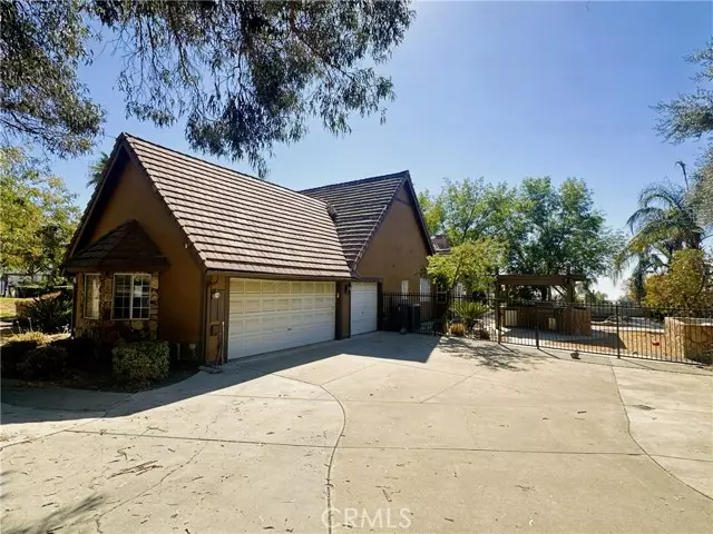 Rancho Cucamonga, CA 91737,10015 Hillside Road