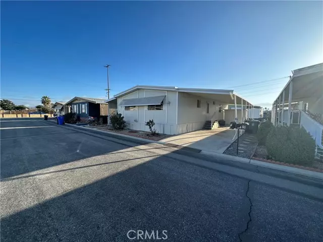 Hemet, CA 92545,1895 W Devonshire #20