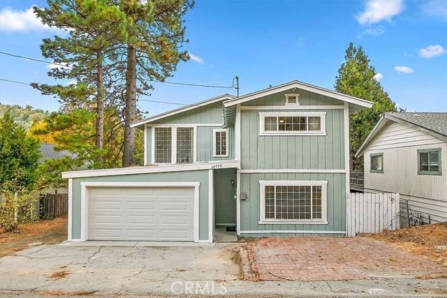 22726 Laurel Lane, Crestline, CA 92325