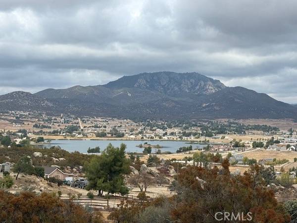 49114 Sweepstakes Ln, Aguanga, CA 92536