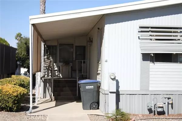 Hemet, CA 92543,725 W Thornton Avenue #122