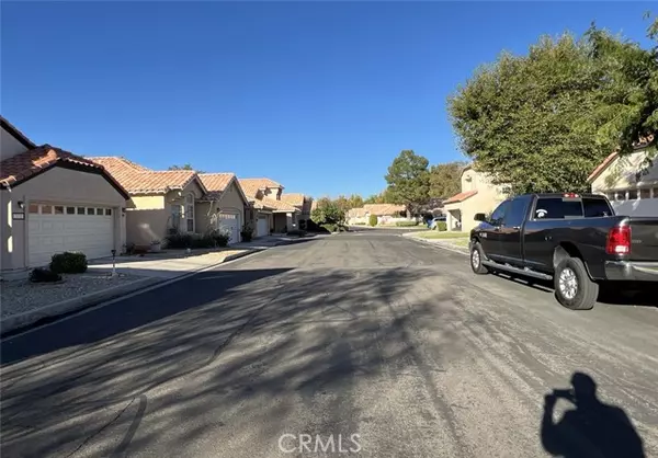 Apple Valley, CA 92308,19193 Pine Way