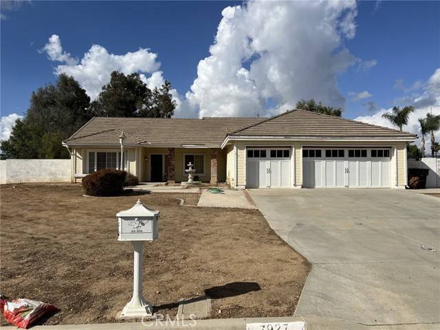 7927 Woodland Drive, Riverside, CA 92506