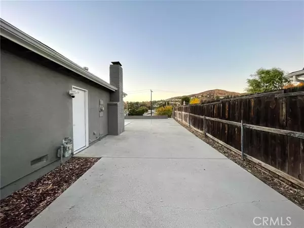 Canyon Country (santa Clarita), CA 91351,18857 Darter Drive