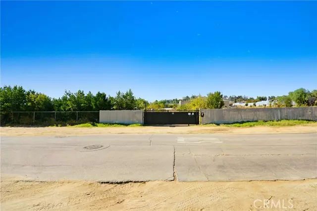 Jurupa Valley, CA 92509,5585 Felspar Street