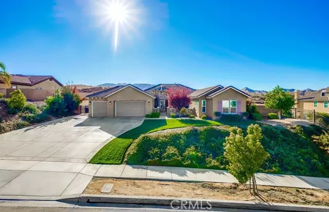 3086 Crystal Ridge Lane, Colton, CA 92324