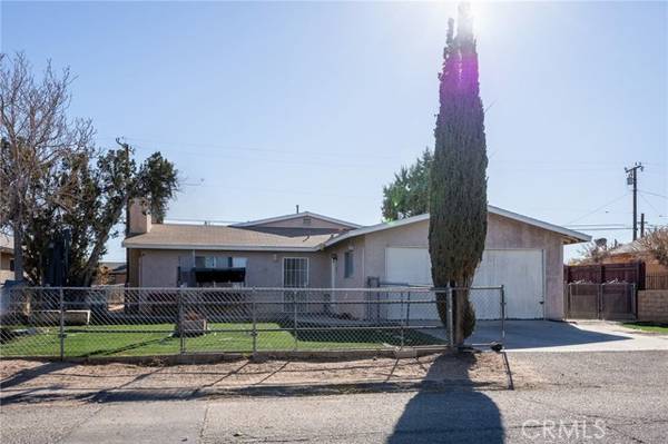 16231 Chestnut Street, Hesperia, CA 92345