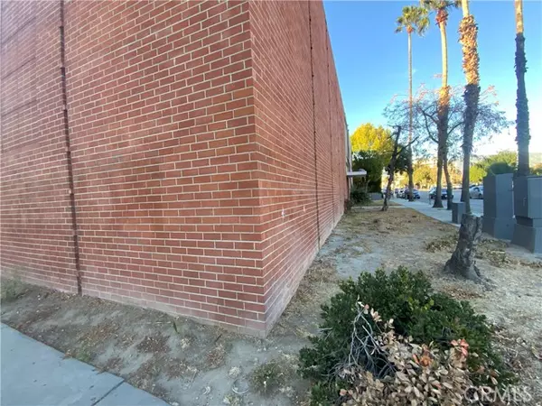 San Bernardino, CA 92401,310 W 4th Street