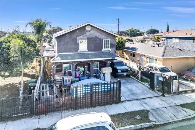 Wilmington (los Angeles), CA 90744,1402 E Cruces Street