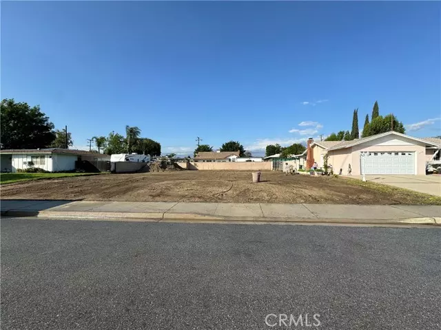 Montclair, CA 91763,4962 Granada