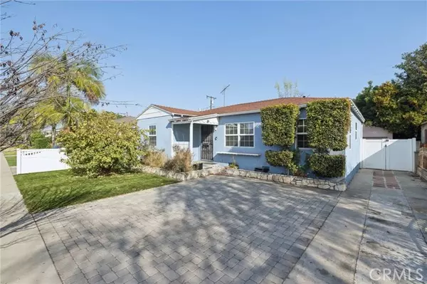 2124 Baltic Avenue, Long Beach, CA 90810