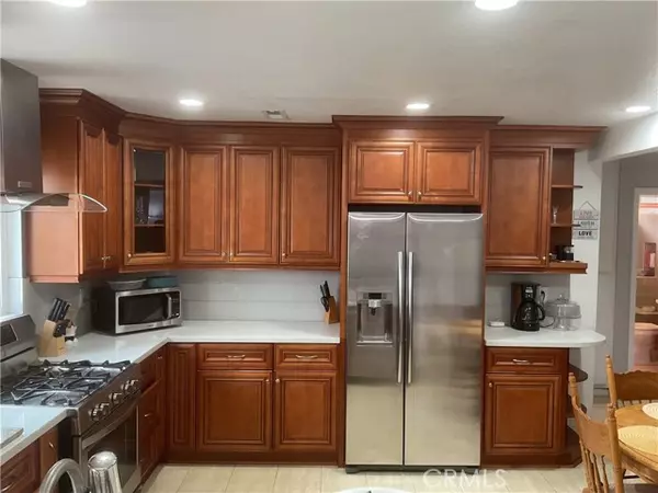 Corona, CA 92881,8008 Santa Rita Street