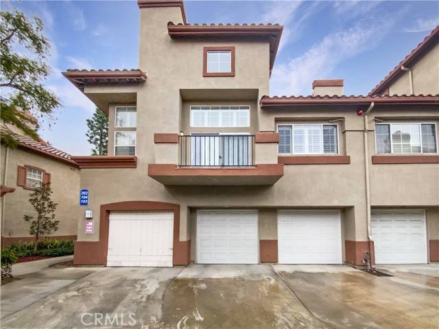 2910 Via Toscana #202, Corona, CA 92879