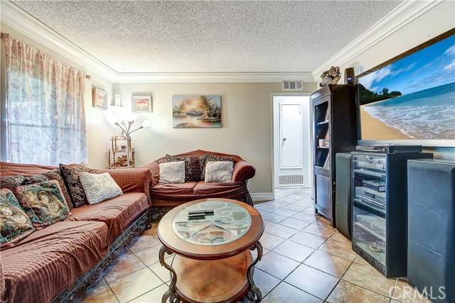 Riverside, CA 92503,5069 Challen Avenue