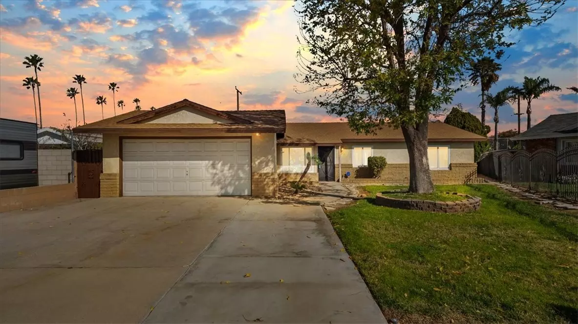 Fontana, CA 92335,17526 Anastasia Court