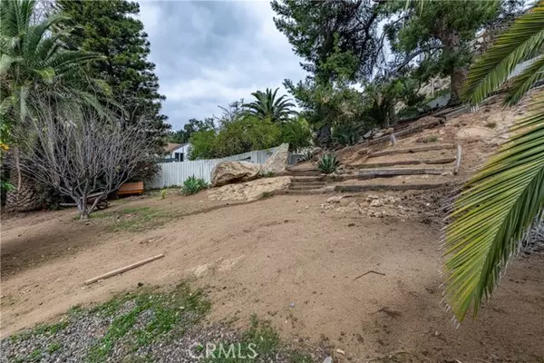 Riverside, CA 92506,3269 Highcliff Rd