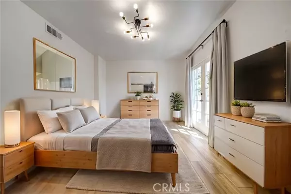 West Hollywood, CA 90069,1133 N Clark Street #101