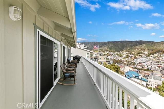 Avalon, CA 90704,123 Upper Terrace Road