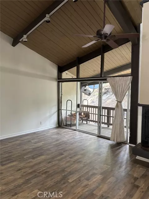 Twin Peaks, CA 92391,872 Sierra Vista Drive