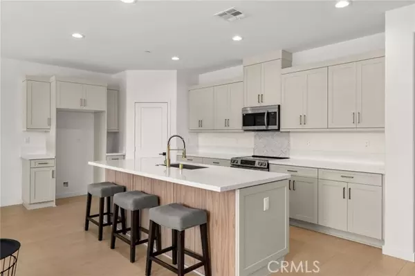 Moreno Valley, CA 92557,24327 Dunlavy Court