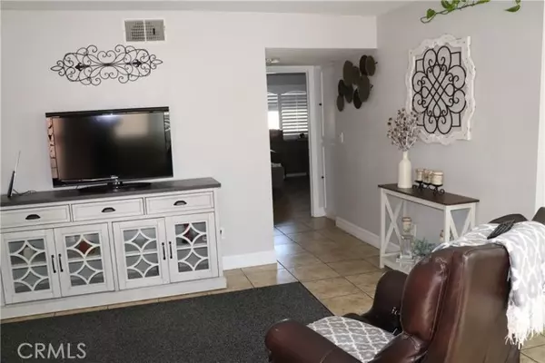 Fontana, CA 92335,8998 Mango Avenue #D
