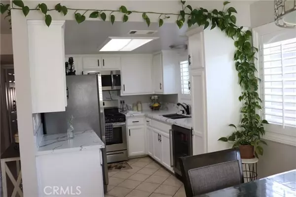 Fontana, CA 92335,8998 Mango Avenue #D
