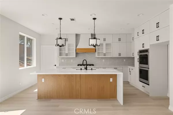 Riverside, CA 92506,5979 Copperfield Avenue