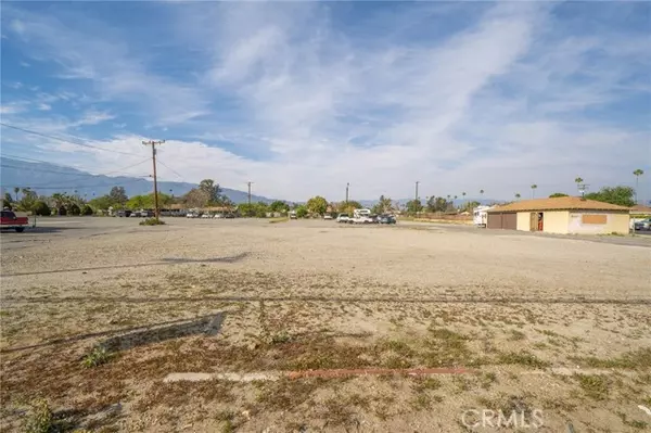 Fontana, CA 92335,16436 Foothill Boulevard