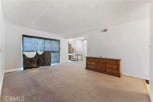 Compton, CA 90220,14606 S Caswell Avenue