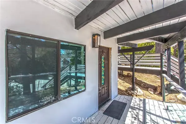 Lake Arrowhead, CA 92352,27491 Oakwood Drive