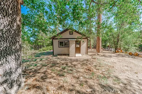 Big Bear Lake, CA 92315,872 Hill Lane