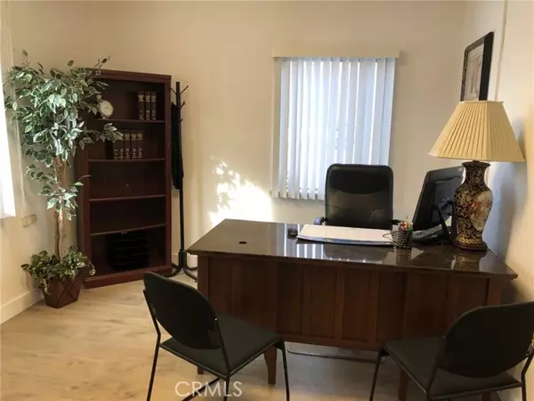 Colton, CA 92324,595 N La Cadena Drive