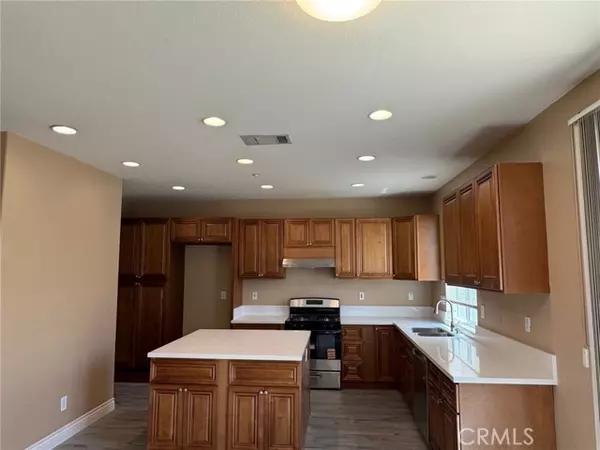 Fontana, CA 92336,6927 Tailwind Lane