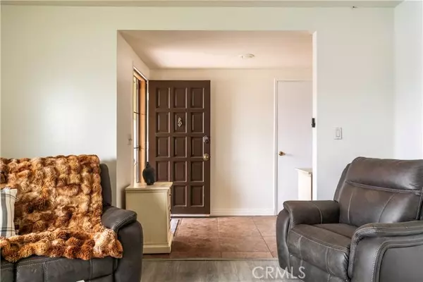 Rialto, CA 92377,19264 Casmalia Street