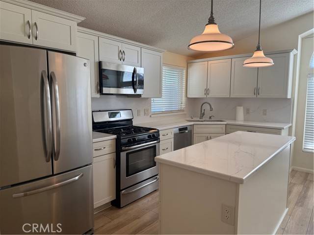Redlands, CA 92374,140 W Pioneer Avenue #134