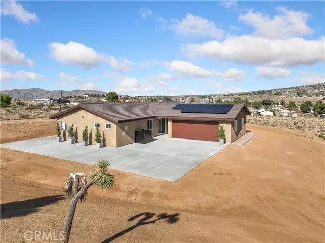 Apple Valley, CA 92308,9641 Buena Vista Street