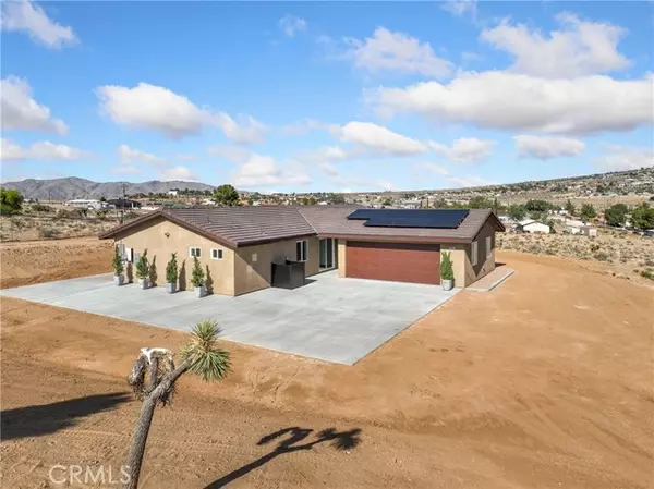 9641 Buena Vista Street, Apple Valley, CA 92308