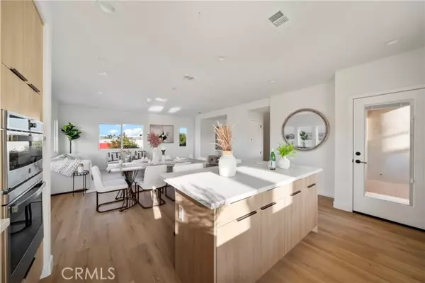 Buena Park, CA 90621,7692 9TH Street #115