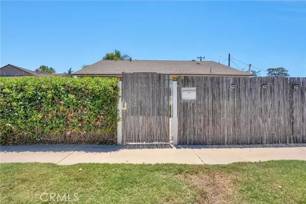 Van Nuys (los Angeles), CA 91406,16918 Baltar Street