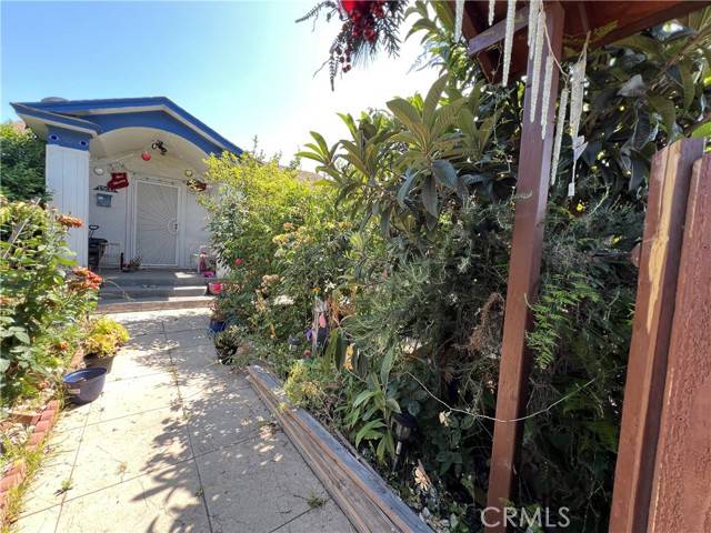 Los Angeles, CA 90062,1500 W 52nd