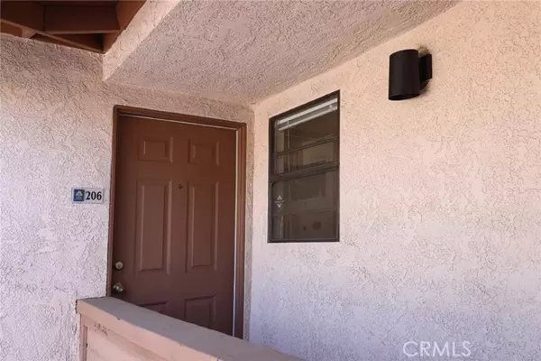 Riverside, CA 92507,1313 Massachusetts Avenue #206