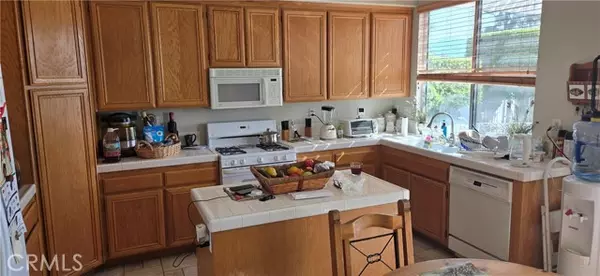 Corona, CA 92879,918 N Temescal Circle