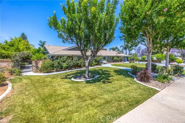 Riverside, CA 92506,5169 Telefair Way