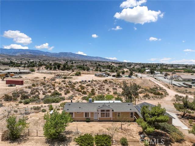5777 Sunnyslope Road, Phelan, CA 92371